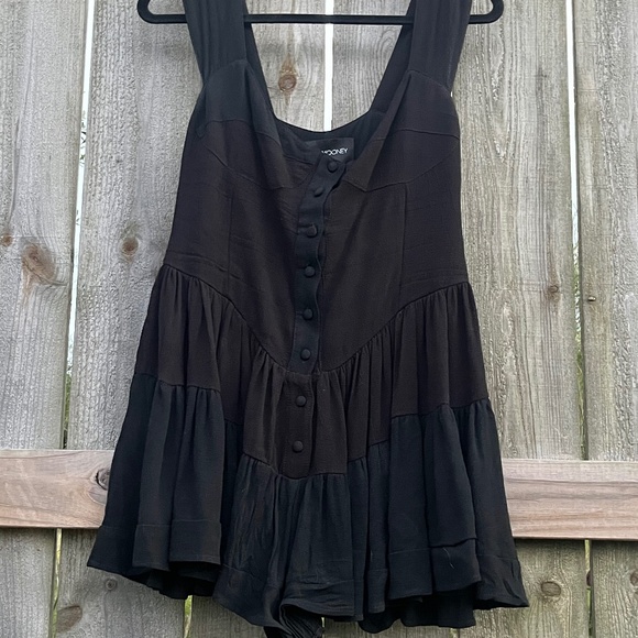 Vanessa Mooney Black Button Front Tiered Romper Size M - Picture 1 of 5